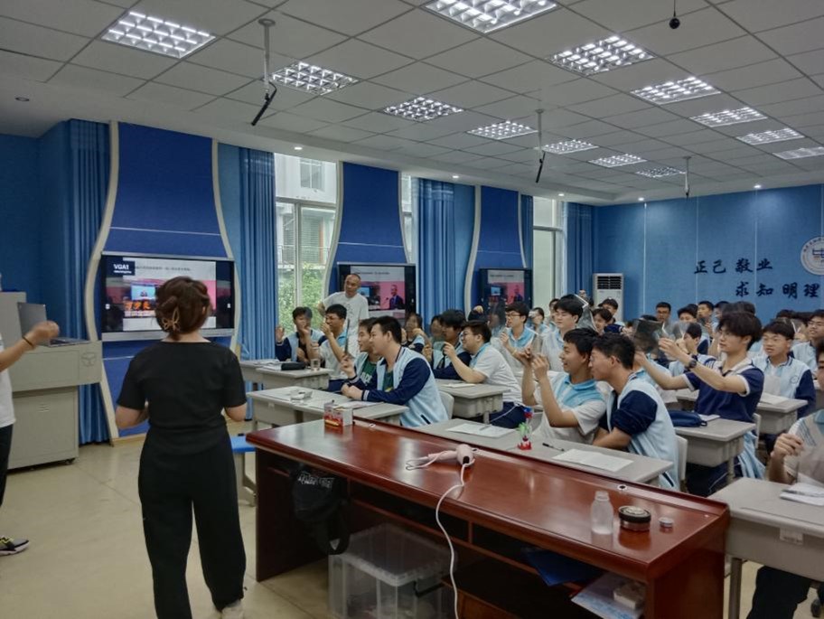 dd2c50921dce420c900106bb2763c51a.jpg dd2c50921dce420c900106bb2763c51a.jpg